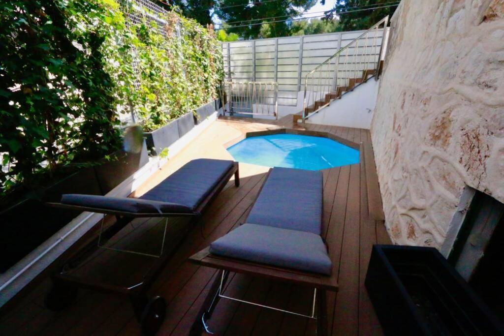 Beautiful Designer In Holiday home *